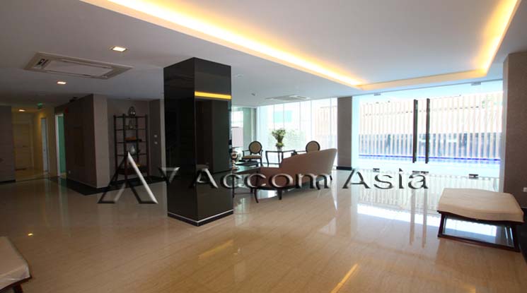 2 br Apartment For Rent in Sukhumvit ,Bangkok BTS Thong Lo at Low Rised Building AA11060