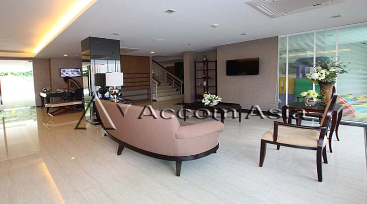 6 Low Rised Building - Apartment - Sukhumvit - Bangkok / Accomasia
