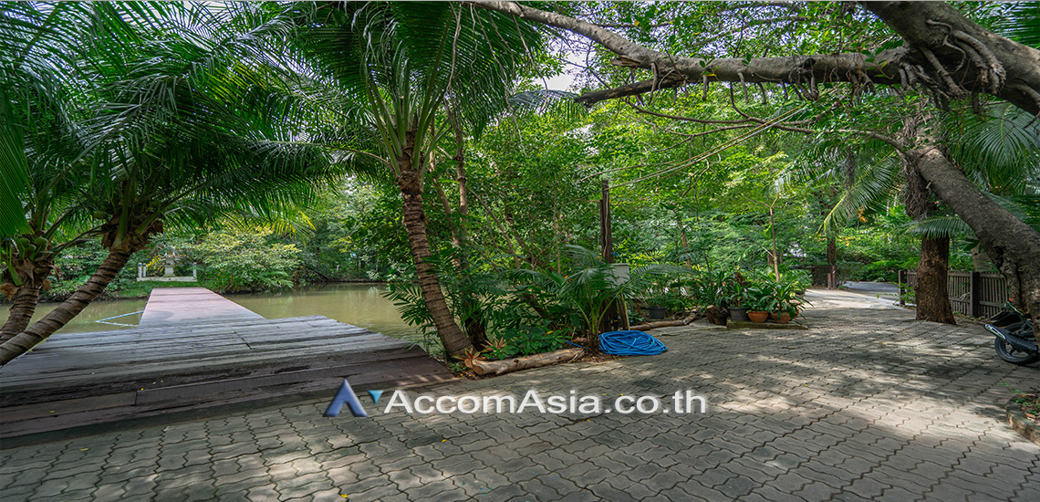  5 br House For Rent in New Phetchaburi ,Bangkok  at Thai Village AA31157