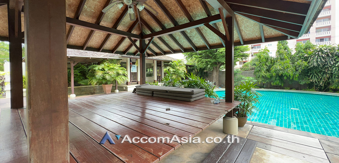  5 br House For Rent in New Phetchaburi ,Bangkok  at Thai Village AA31157