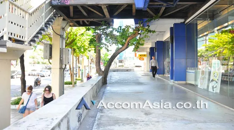 Office Space For Rent in Silom ,Bangkok BTS Surasak at Double A tower AA10632