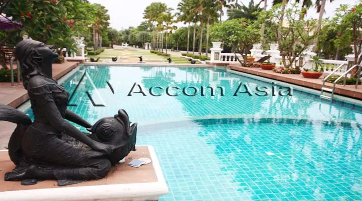  3 br House for rent and sale in Pattanakarn ,Bangkok  at Peaceful compound 1715389