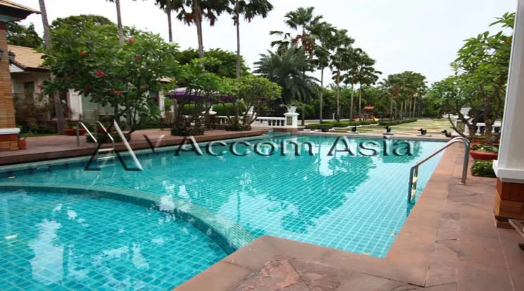  3 br House for rent and sale in Pattanakarn ,Bangkok  at Peaceful compound 1715389