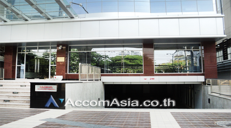  Office Space For Rent in Sukhumvit ,Bangkok BTS Nana at Dhammalert Building AA25680