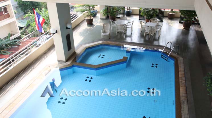  2 br Condominium For Rent in Silom ,Bangkok BTS Surasak at Sampoom Garden AA25163
