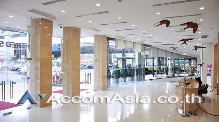  Office Space For Rent in Sathorn ,Bangkok BTS Surasak at Chartered Square Building AA24516