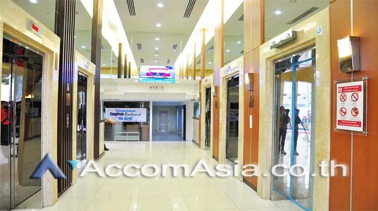  Office Space For Rent in Sathorn ,Bangkok BTS Surasak at Chartered Square Building AA11280