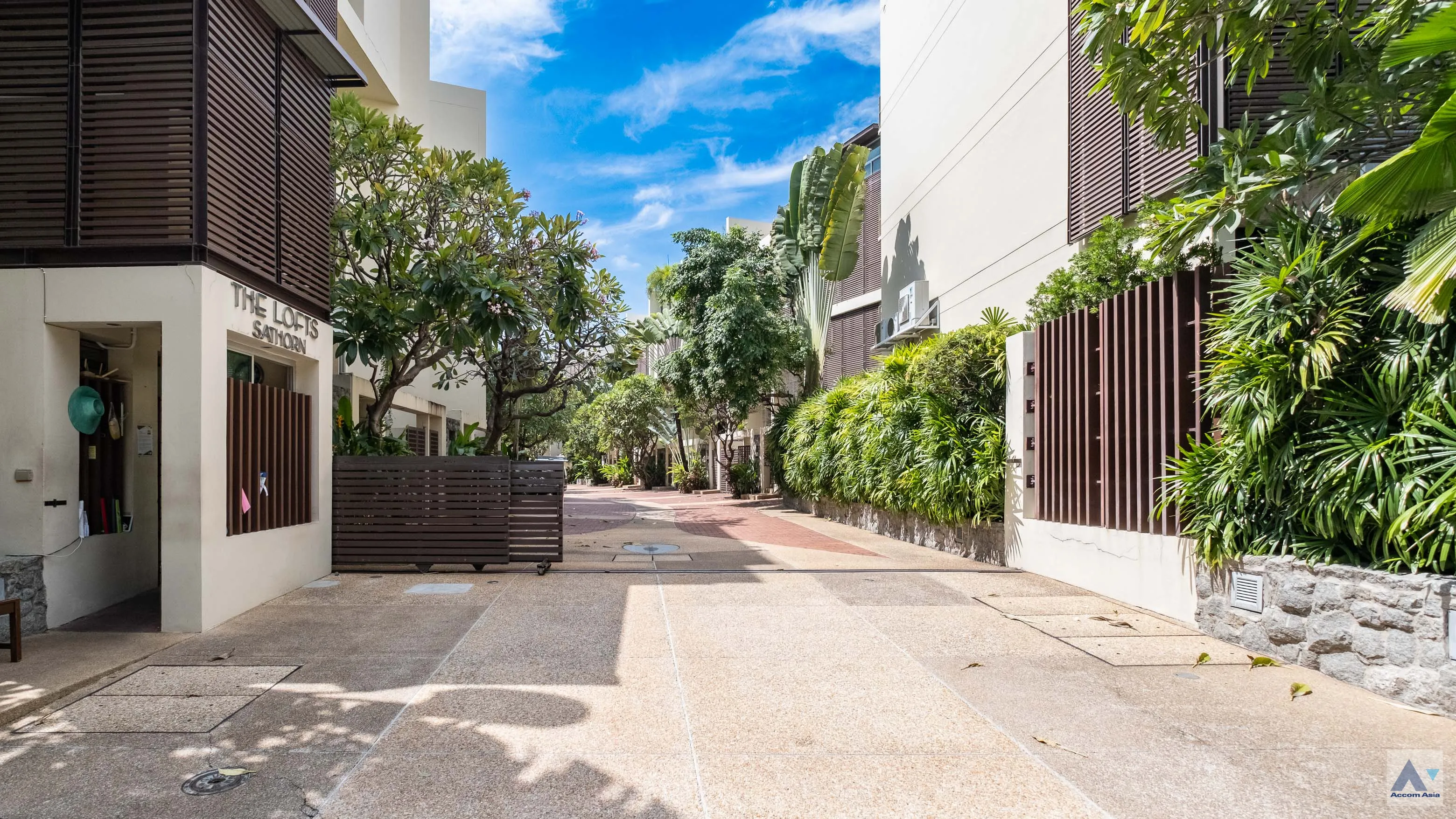  2 br Townhouse for rent and sale in Sathorn ,Bangkok  at The Lofts 55449