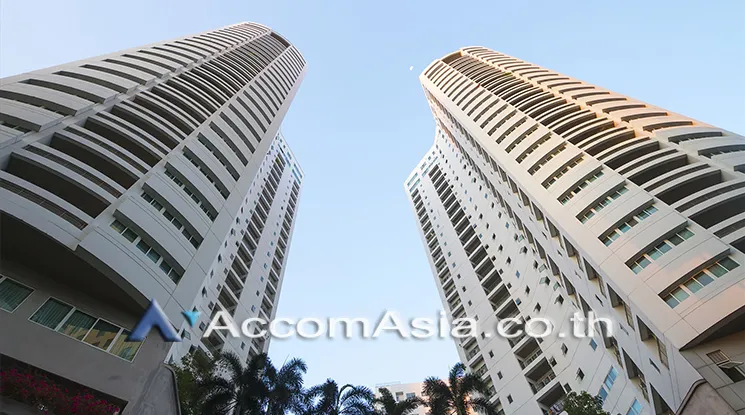  4 br Apartment for rent and sale in Sukhumvit ,Bangkok BTS Phrom Phong at Perfect for a big family AA44900