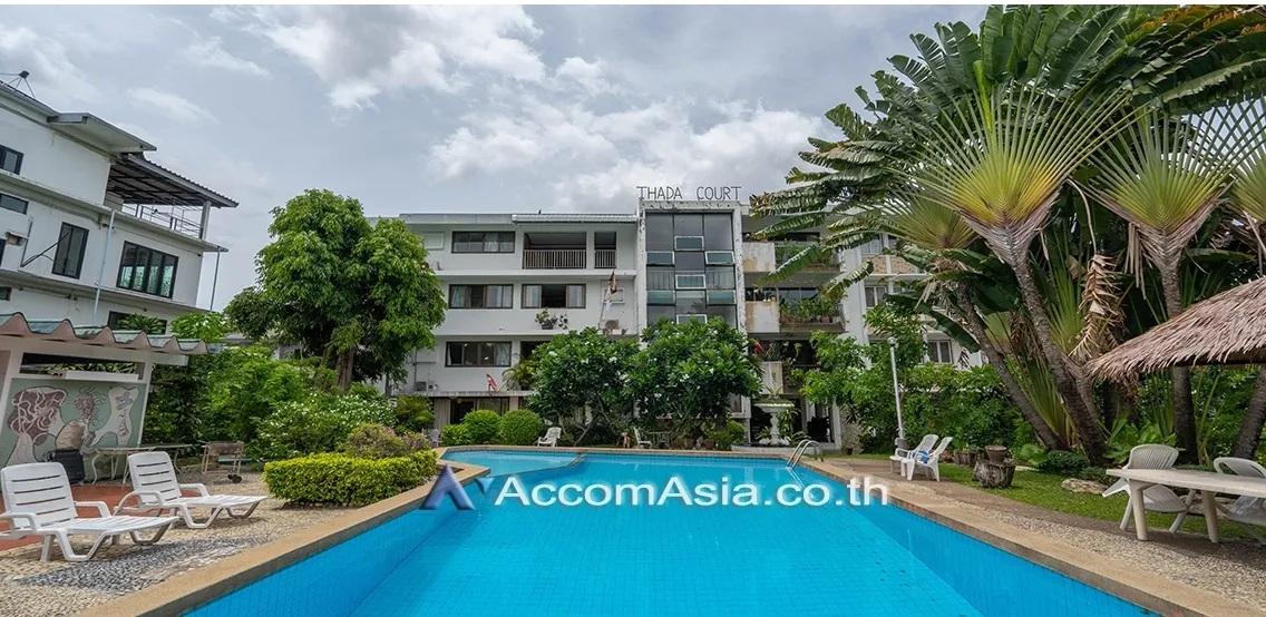  4 br Apartment For Rent in Sathorn ,Bangkok BTS Chong Nonsi at Pool and Greenery 10157