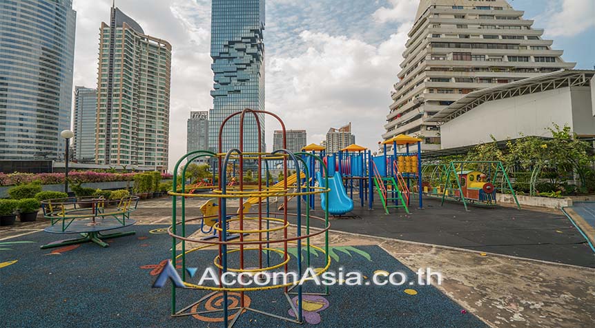  3 br Apartment For Rent in Silom ,Bangkok BTS Chong Nonsi at Simply Life AA26423