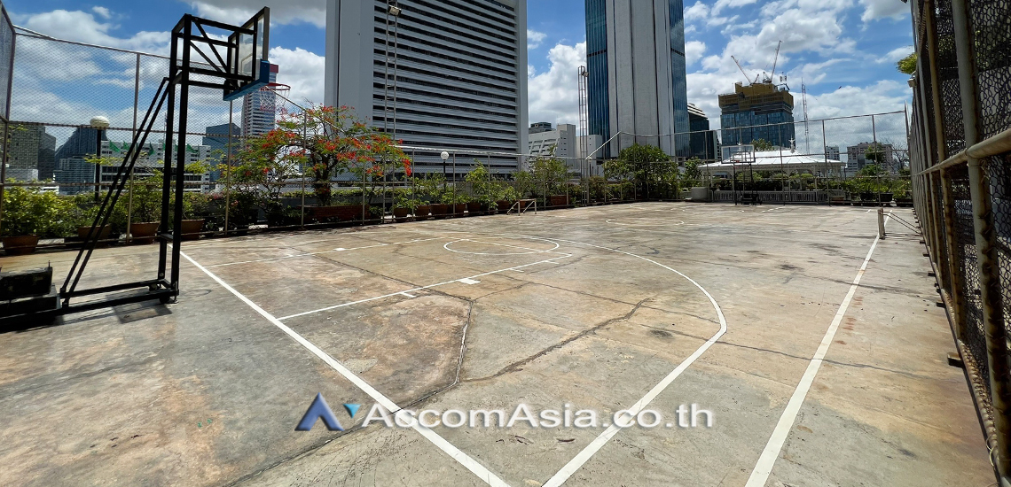  3 br Apartment For Rent in Silom ,Bangkok BTS Chong Nonsi at Simply Life 10311