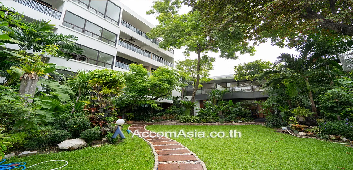  4 br Apartment For Rent in Sathorn ,Bangkok BTS Chong Nonsi at The Lush Greenery Residence 1413284