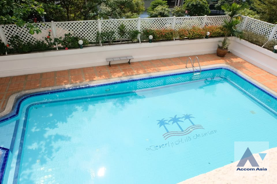  3 br Condominium for rent and sale in Sukhumvit ,Bangkok BTS Ekkamai at Beverly Hills Mansion AA45588