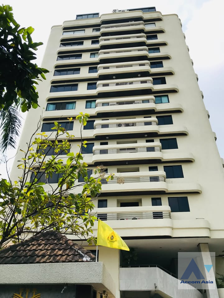  1 br Condominium For Sale in Sukhumvit ,Bangkok BTS Ekkamai at Beverly Hills Mansion AA32752