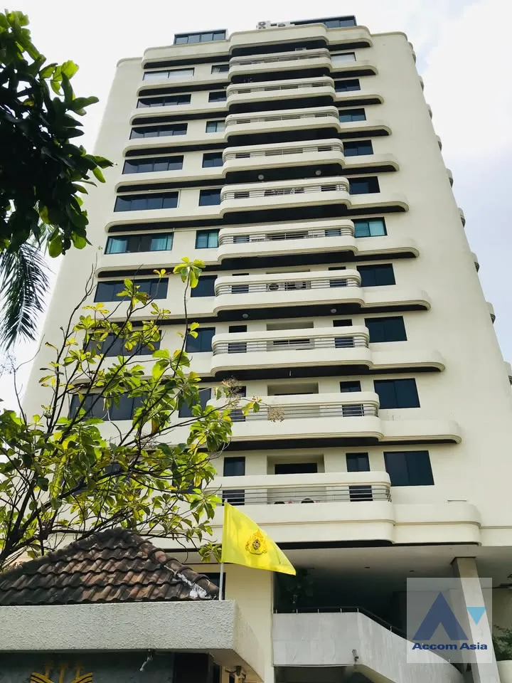  3 br Condominium for rent and sale in Sukhumvit ,Bangkok BTS Ekkamai at Beverly Hills Mansion AA45588