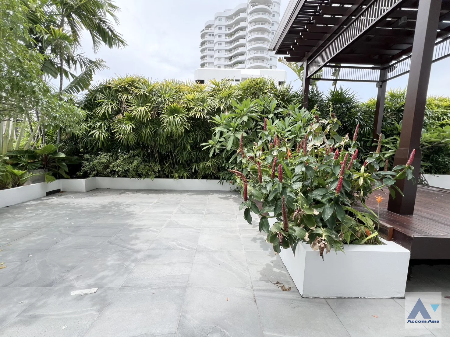  4 br Apartment For Rent in Sathorn ,Bangkok BTS Chong Nonsi at Private Low-Rise Residence Only 7 Units in Project AA32721