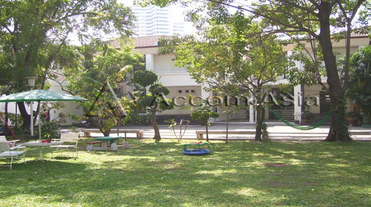  3 House In Compound - House - Sukhumvit - Bangkok / Accomasia