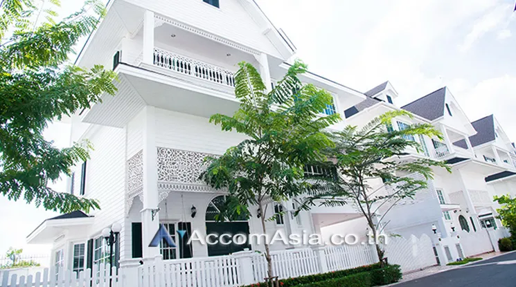  3 br House For Rent in Bang Na ,Bangkok BTS Bearing at Fantasia Villa 3  AA34257
