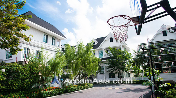  3 br House for rent and sale in Bang Na ,Bangkok BTS Bearing at Fantasia Villa 3  AA13482