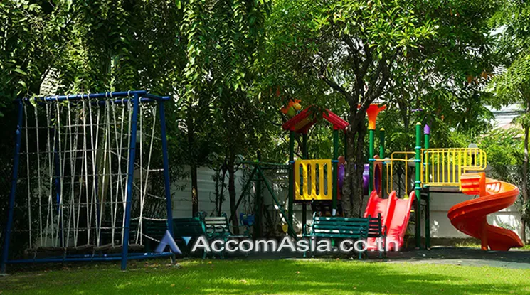  3 br House for rent and sale in Bang Na ,Bangkok BTS Bearing at Fantasia Villa 3  AA22116