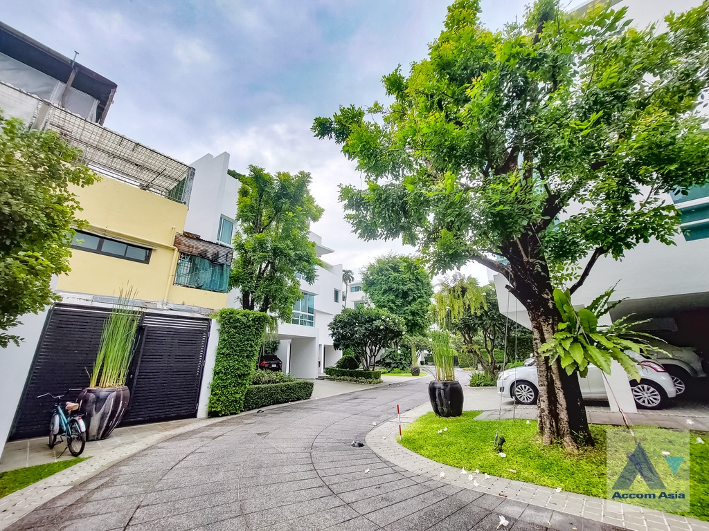  4 br House for rent and sale in Sathorn ,Bangkok MRT Khlong Toei - BTS Chong Nonsi at The Trees Sathorn AA43855