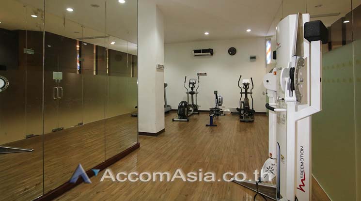 5 RBC Rompo Business Centre - Office Space - Rama 4 - Bangkok / Accomasia