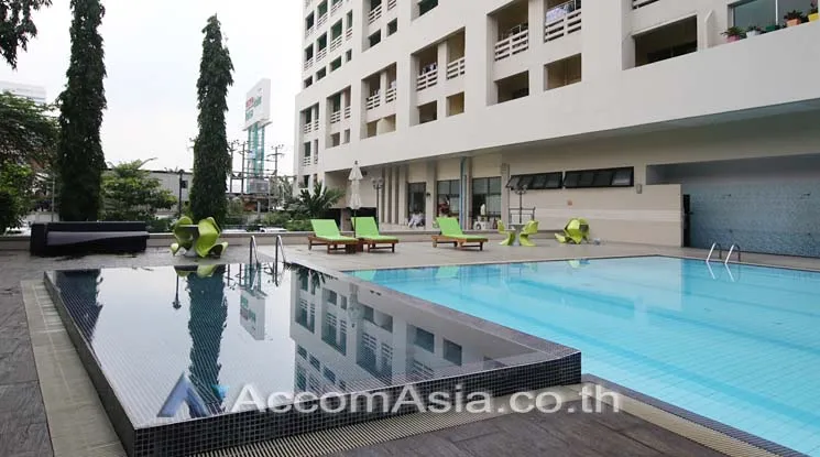  Office Space For Rent in Sukhumvit ,Bangkok MRT Queen Sirikit National Convention Center at RBC Rompo Business Centre AA13956