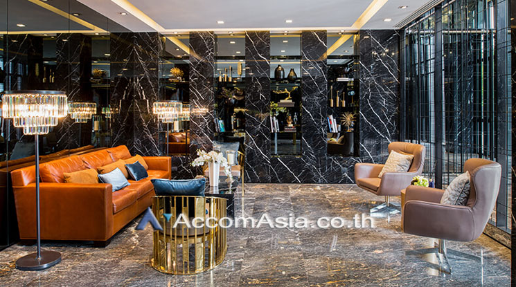 1 br Condominium For Sale in Sukhumvit ,Bangkok BTS On Nut at The Base Park East AA19722