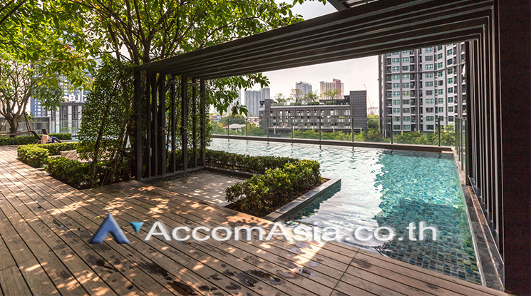  1 br Condominium For Sale in Sukhumvit ,Bangkok BTS On Nut at The Base Park East AA44650