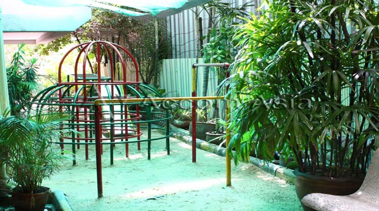  2 br Apartment For Rent in Sukhumvit ,Bangkok BTS Nana at Easy to access BTS Skytrain AA45696