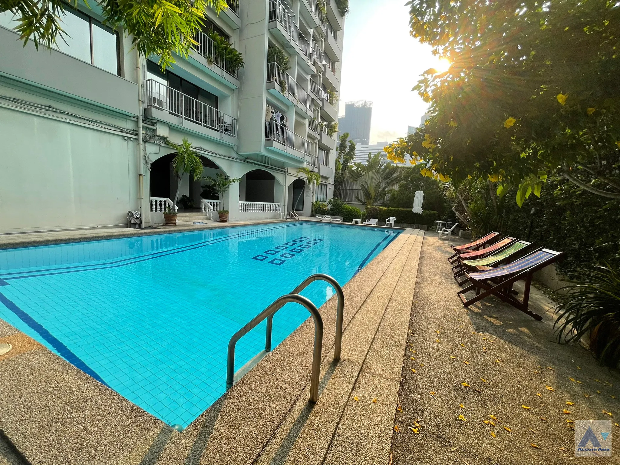  3 br Condominium for rent and sale in Sukhumvit ,Bangkok BTS Nana at Baan Prida AA18242