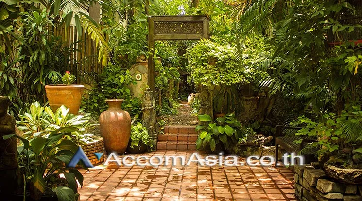  2 br Apartment For Rent in Sukhumvit ,Bangkok BTS Phrom Phong at Oasis with the old world charms 10129