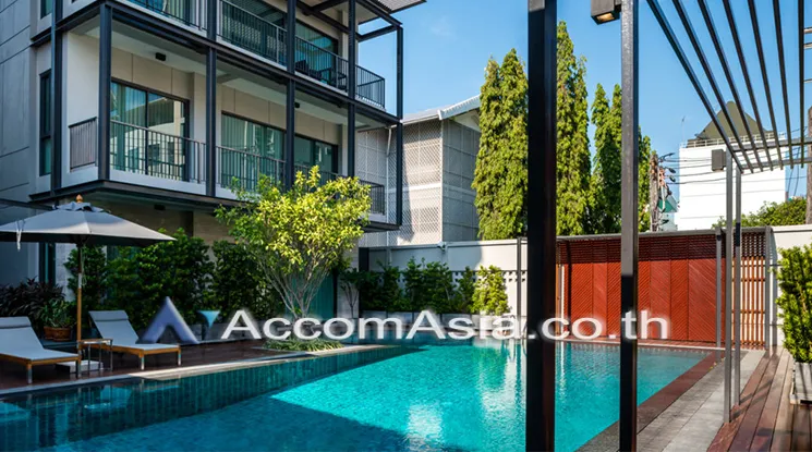  2 br Apartment for rent and sale in Ploenchit ,Bangkok BTS Ploenchit at Step to Lumpini Park AA46008