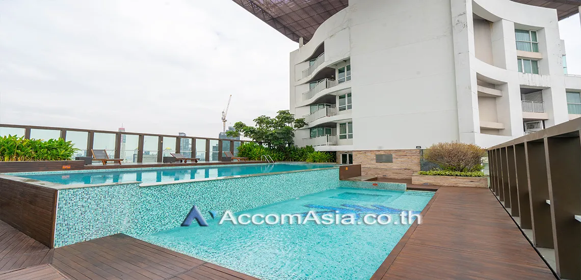  2 br Condominium For Rent in Ploenchit ,Bangkok BTS Chitlom at Urbana Langsuan AA23326