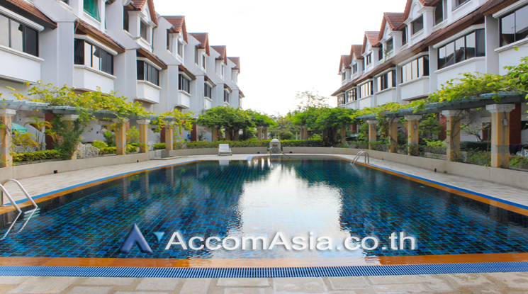  4 br Townhouse For Rent in Sukhumvit ,Bangkok BTS Ekkamai at Lotus Point Ekkamai AA17141