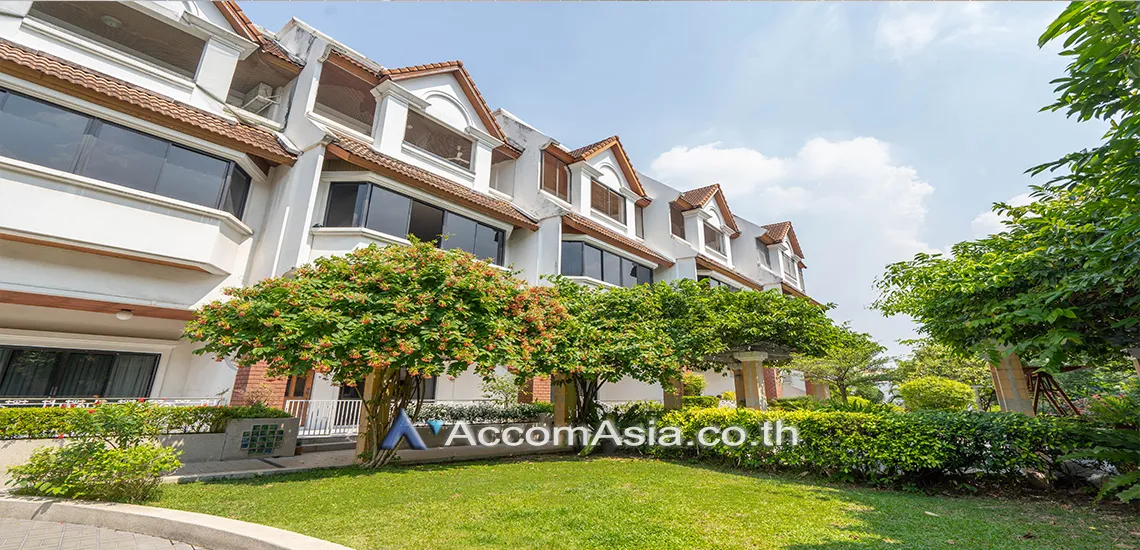  4 br Townhouse For Rent in Sukhumvit ,Bangkok BTS Ekkamai at Lotus Point Ekkamai AA30412