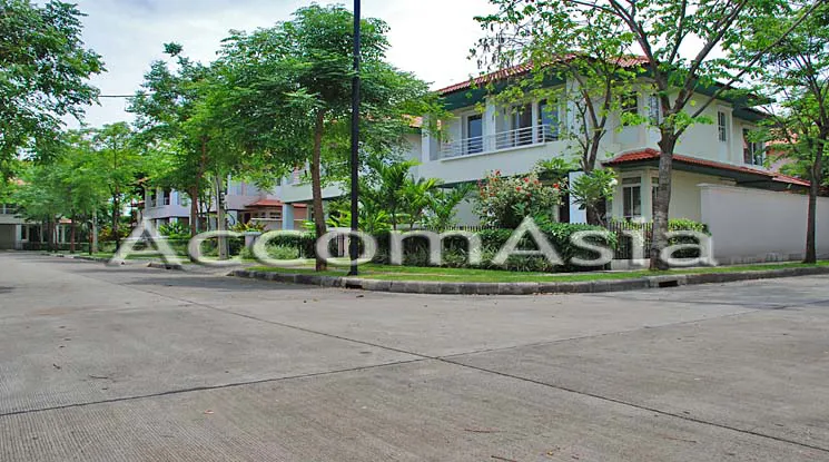  3 br House for rent and sale in Lat Phrao ,Bangkok  at Bangkok Villa 13000294
