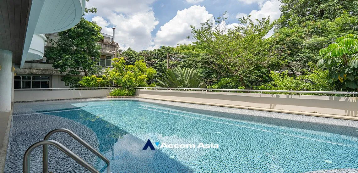  4 br Apartment For Rent in Sukhumvit ,Bangkok BTS Thong Lo at Greenery area in CBD 1421393