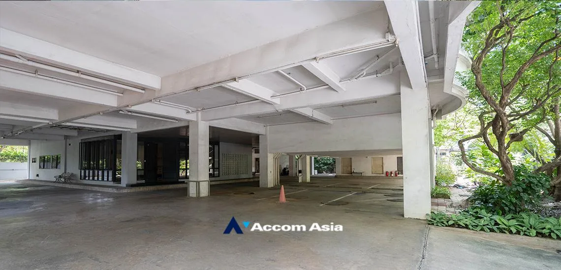  3 br Apartment For Rent in Sukhumvit ,Bangkok BTS Thong Lo at Greenery area in CBD 1421394