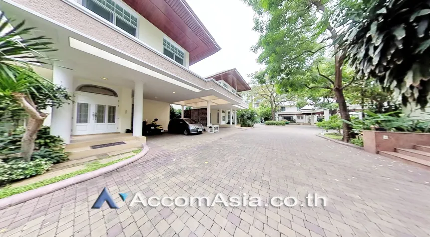  3 br House For Rent in Sathorn ,Bangkok BTS Chong Nonsi at Privacy House  in Compound 50065