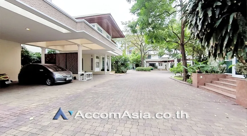  4 br House For Rent in Sathorn ,Bangkok BTS Chong Nonsi at Privacy House  in Compound 50073