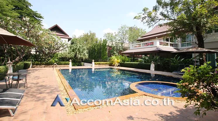  4 br House for rent and sale in Sukhumvit ,Bangkok BTS Thong Lo at Exclusive family compound 58763