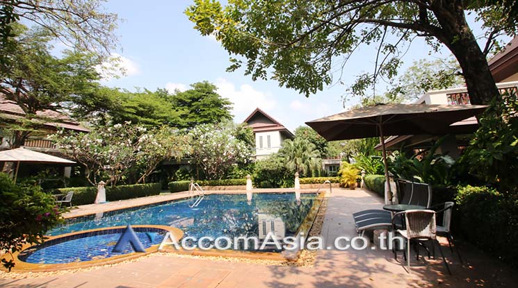  4 br House for rent and sale in Sukhumvit ,Bangkok BTS Thong Lo at Exclusive family compound AA27374