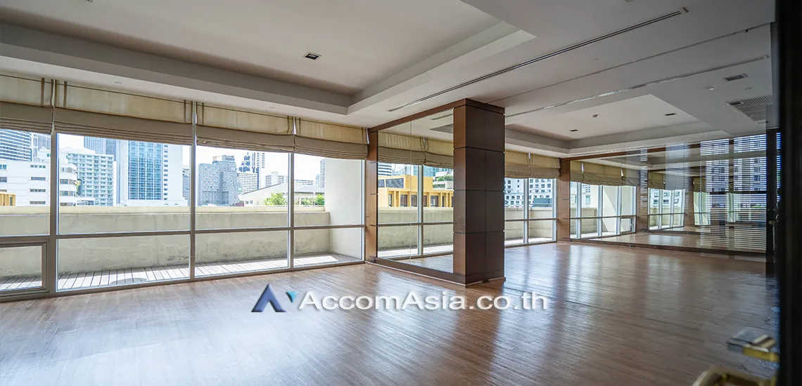  4 br Condominium For Rent in Ploenchit ,Bangkok BTS Ploenchit at Athenee Residence AA24066