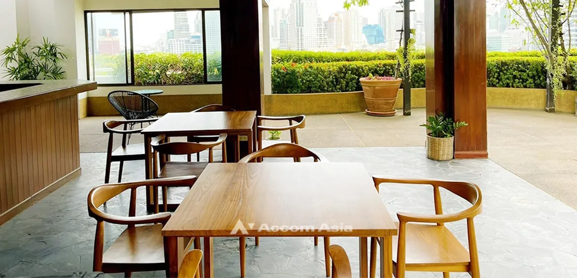  2 br Apartment For Rent in Ploenchit ,Bangkok BTS Ratchadamri at Step to Lumpini Park AA13531