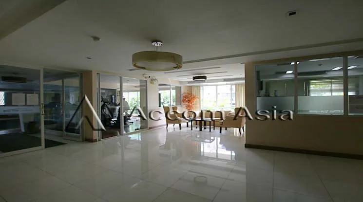  2 br Condominium For Rent in Ploenchit ,Bangkok BTS Ratchadamri at Baan Thanon Sarasin AA17276