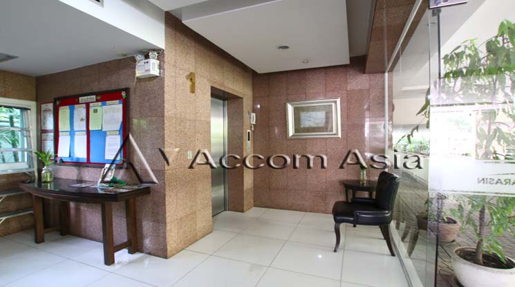 7 Baan Thanon Sarasin - Condominium - Sarasin  - Bangkok / Accomasia