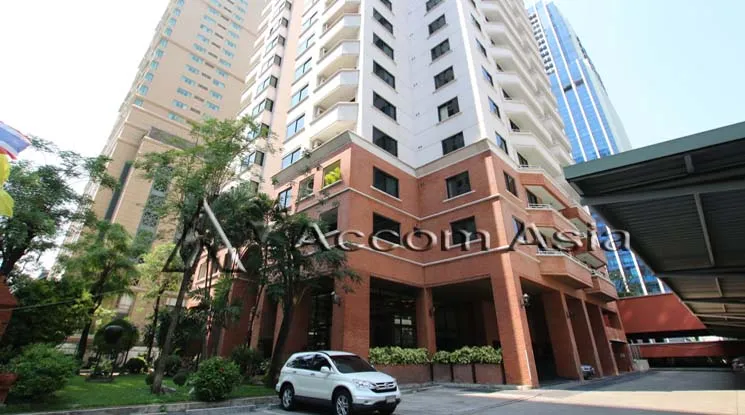  2 br Apartment For Rent in Ploenchit ,Bangkok BTS Ratchadamri at Easily walk to Ratchadamri BTS AA12502