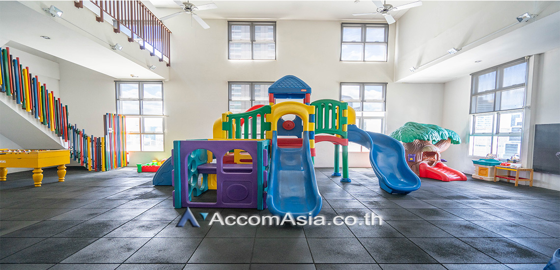  4 br Apartment For Rent in Silom ,Bangkok BTS Surasak at A Unique design and Terrace 1411475